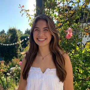 Meet your Posher, Hannah